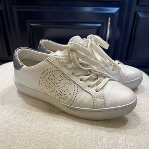 Tory Burch sneaker size 6.5